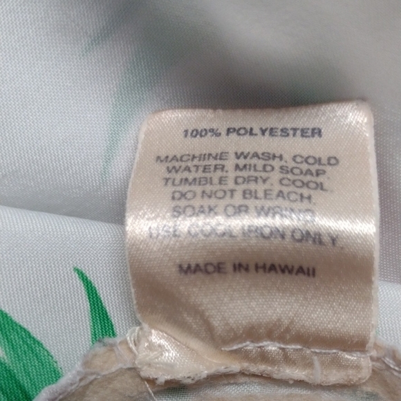 Vintage Floral Kimono Sleeve Tunic - White and Red,Plus - Picture 7 of 12